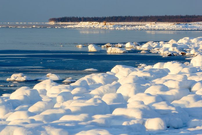 Почему белое море называется белым