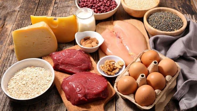 Почему не следует отказываться от белковой пищи?