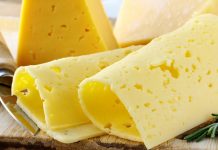 Почему сыр желтый и зачем ему "глазки"?