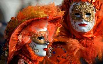 История карнавала