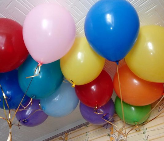 Как выбирать гелиевые шары для украшения интерьера на праздник