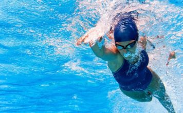 Почему потеют очки в бассейне?