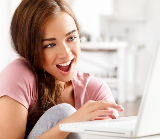 Почему женщины ищут контакты с мужчиной в интернете? Почему женщины ищут контакты с мужчиной в интернете?