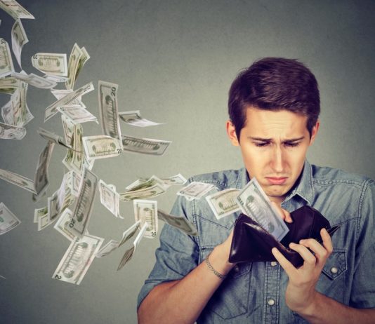 Транжира и его философия: почему не стоит потакать такому человеку и обеспечивать его? Транжира и его философия: почему не стоит потакать такому человеку и обеспечивать его?