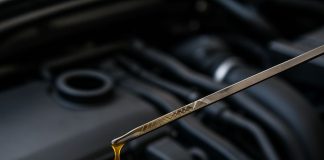 Как часто нужно менять масло в автомобиле?