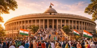 Почему Индия — огромная страна, но при этом демократическая республика, а не империя?